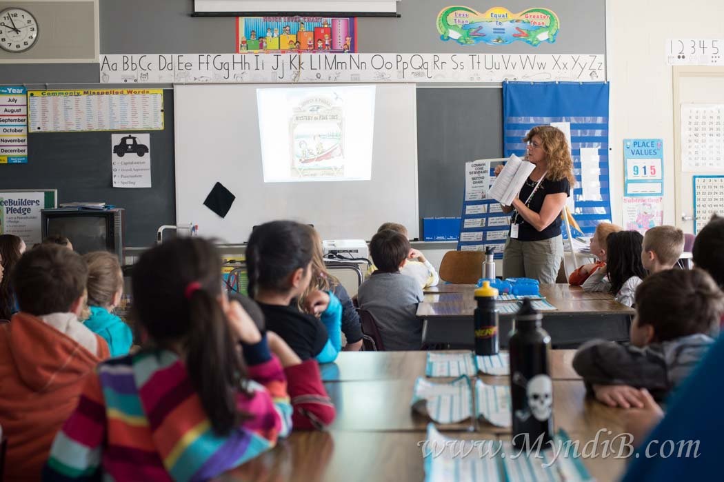 Tamra Wight speaking to students about her writing